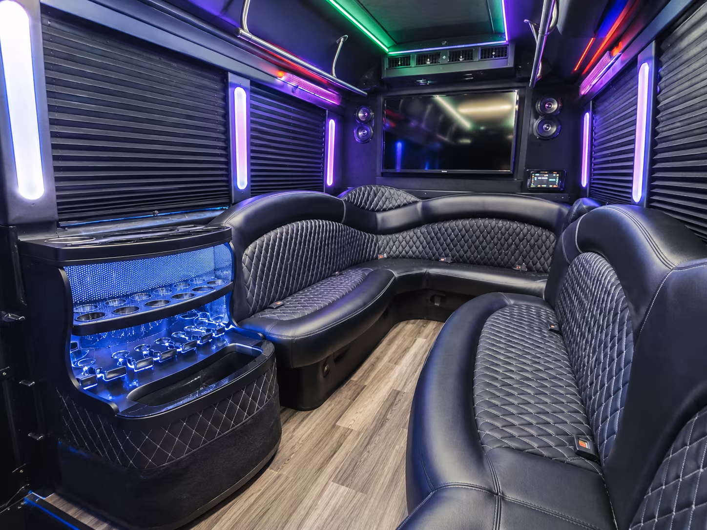 hit every photo stop in your saint paul party bus before the dance