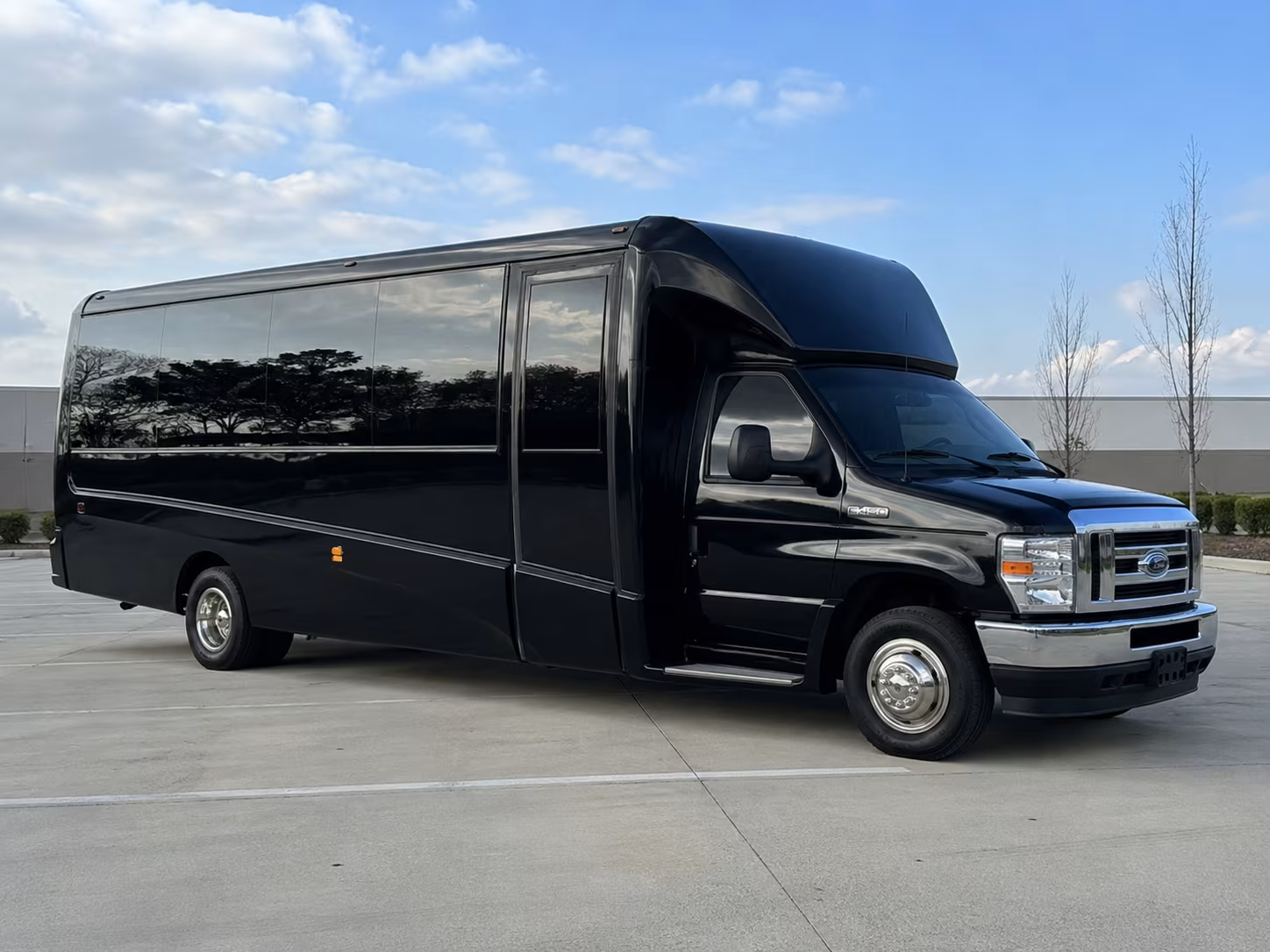 saint paul hospital and campus shuttle bus rentals